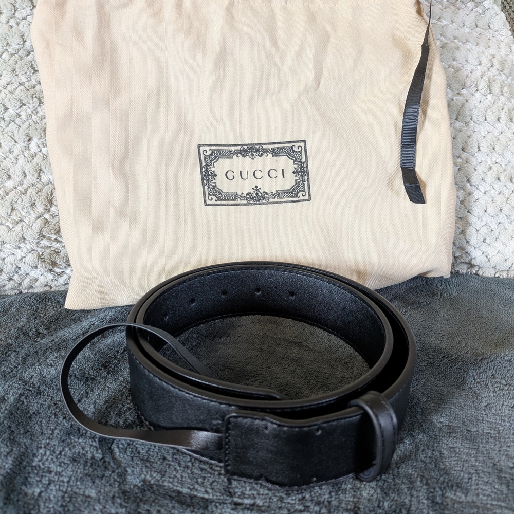 Gucci Black Leather Belt 36"